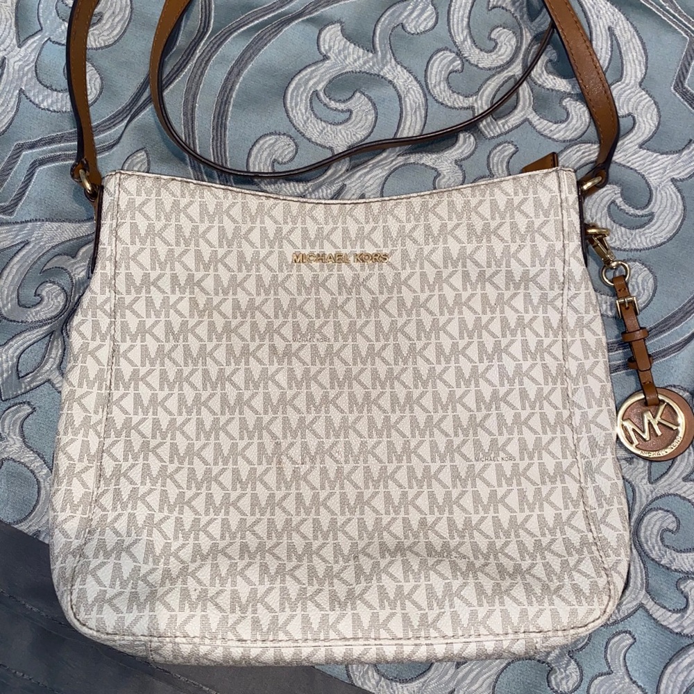 Used Michael Kors Jet Set Messenger Crossbody